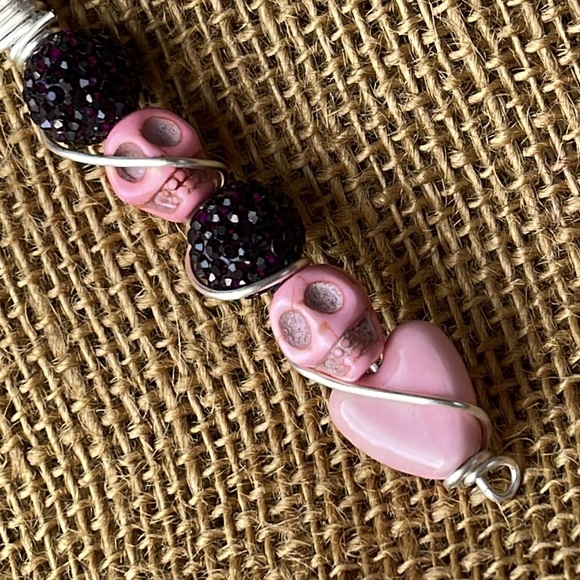 Pink skull and heart Roach Clip /  ATM Credit Card Holder/ Jewelry Assist - Picture 2 of 3
